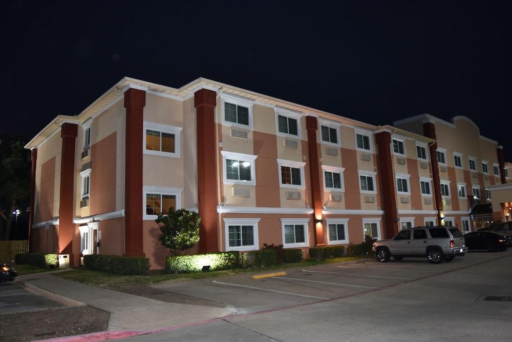 Baymont By Wyndham Dallas/ Love Field Esterno foto