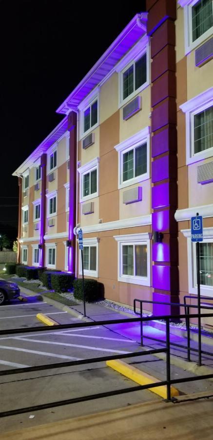 Baymont By Wyndham Dallas/ Love Field Esterno foto